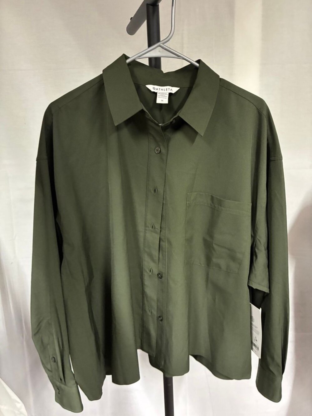 NWT Athleta Cropped Stretch Tech Top Green 1X - Picture 2 of 2